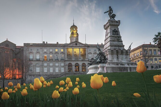 Porto and Gaia: Walking Tour of Douro's Two Riversides - Palácio da Bolsa and Church of Saint Francis: power and faith in walking distance