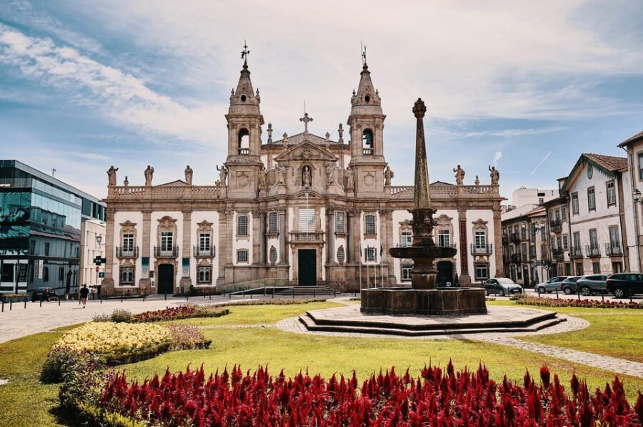 Porto: Braga and Guimarães Private Day Tour with Local - Sameiro Sanctuary: Hilltop Stop With Real City Views