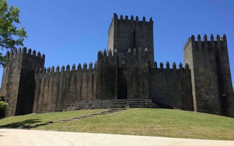 Porto: Braga and Guimarães Private Day Tour with Local - How Customization Changes the Value of the Private Car