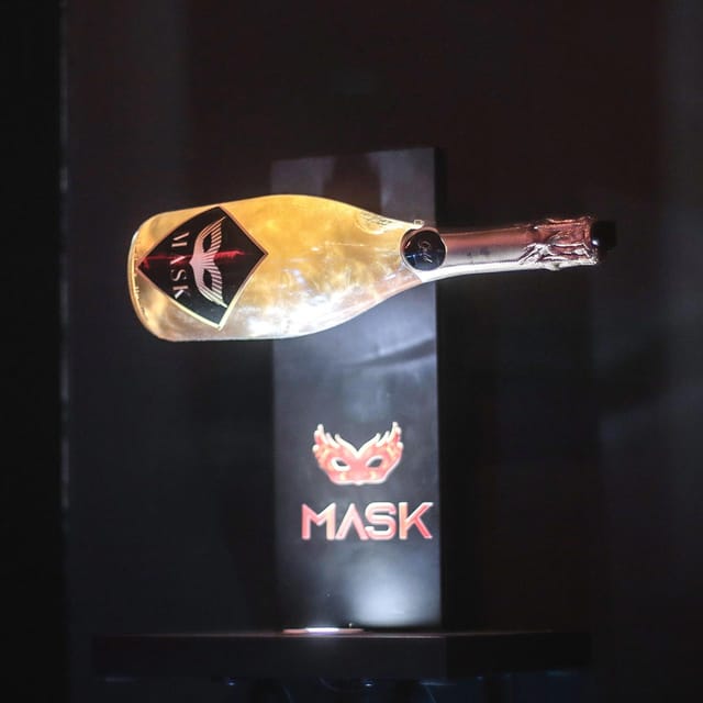 Porto: Cabaret & Pole Shows, with a Welcome Drink! - Mask Porto Cabaret and Pole Shows: What the Night Is Really Like