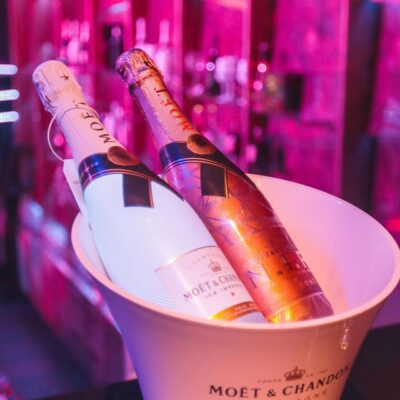 Porto: Cabaret & Pole Shows, with a Welcome Drink! - VIP Area Comfort: The Included Champagne or Drink
