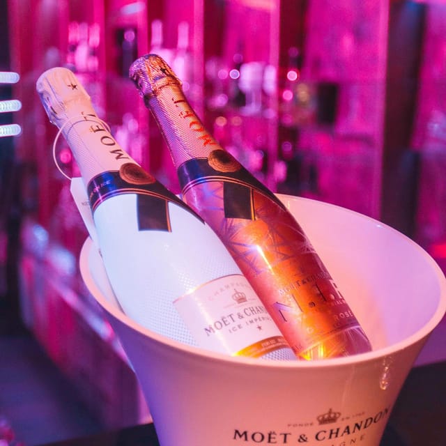 Porto: Cabaret & Pole Shows, with a Welcome Drink! - VIP Area Comfort: The Included Champagne or Drink