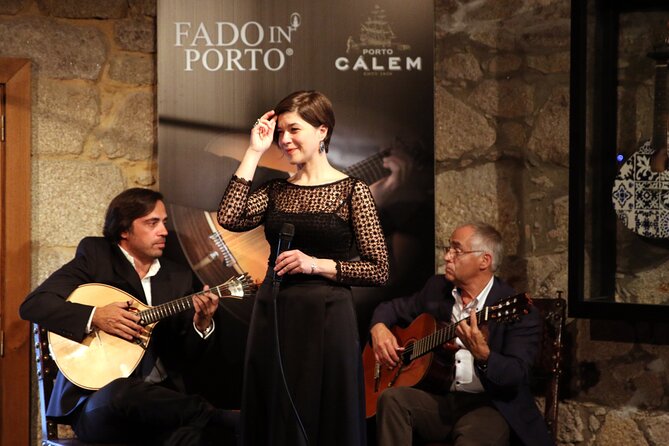 Porto: Cálem Cellar Tour, Live Fado Show and Wine Tasting - The 45-Minute Live Fado Show: How the Music Fits the Port Moment