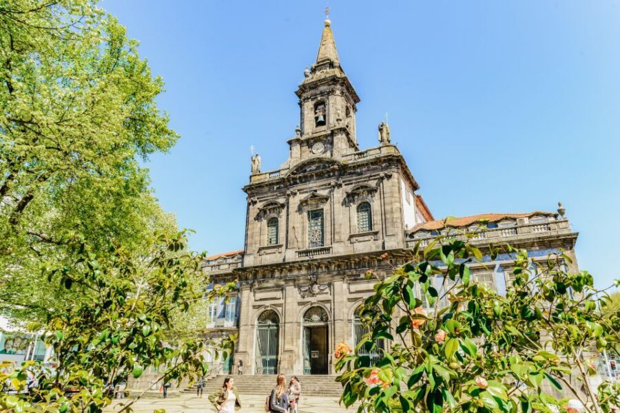 Porto Card with Transportation (1, 2, 3 or 4 Days) - The discounts that can change your Porto shopping and sight plan
