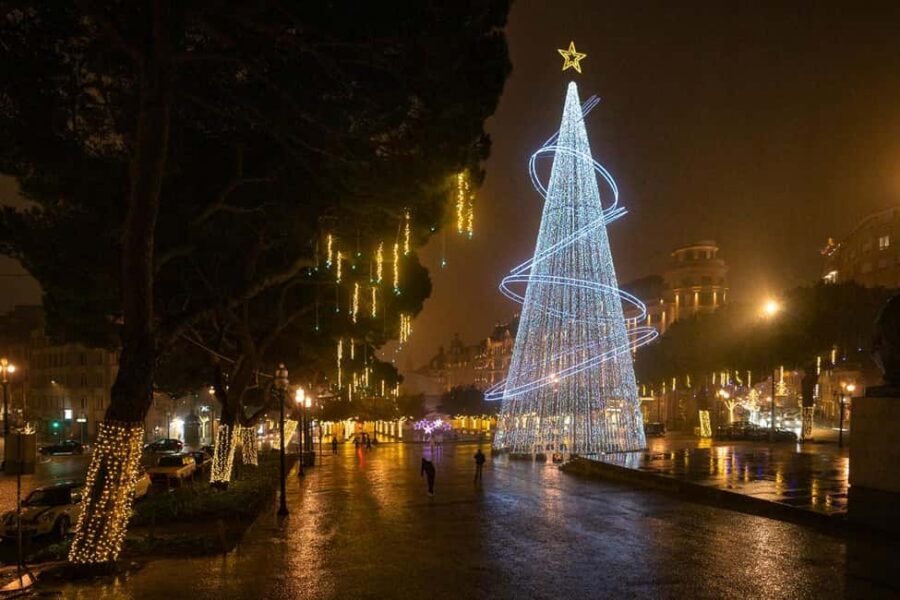 Porto: Christmas Lights Flexible Walking Tour - Clérigos Tower Optional Stop and the Closer-to-Holiday Market Stretch