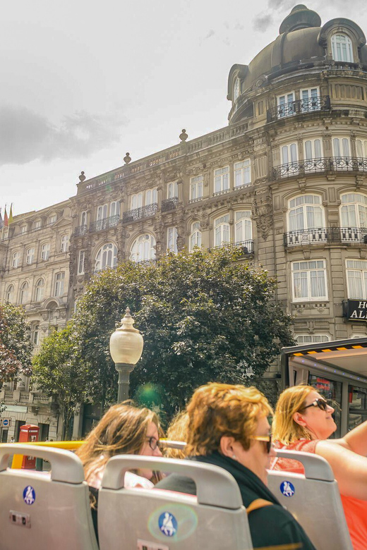 Porto: City Sightseeing Hop-On Hop-Off Bus Tour - Getting Your Bearings: Red and Blue Loops That Actually Cover Porto
