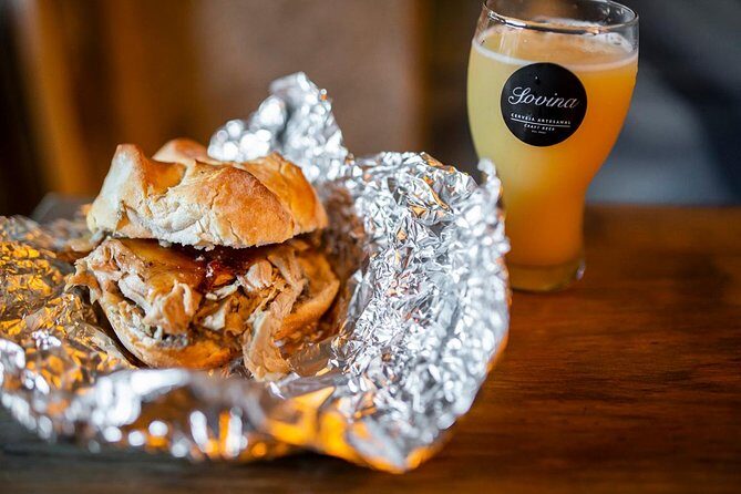 Porto Craft Beer Tour: 7 Beers + 3 Food Pairings in a Small Group - Stop 3: A Fabrica da Picaria Brewpub and the Francesinha Pairing