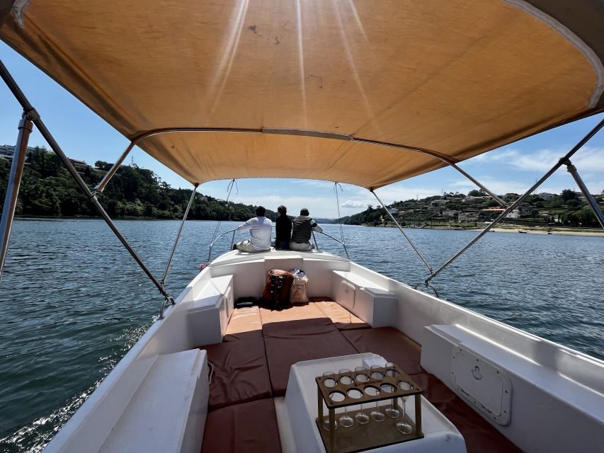 Porto: Douro River Boat Cruise with Port Wine Tasting - The Bridge Run: Ponte Maria Pia, Dom Luís Bridge, and More Crossings