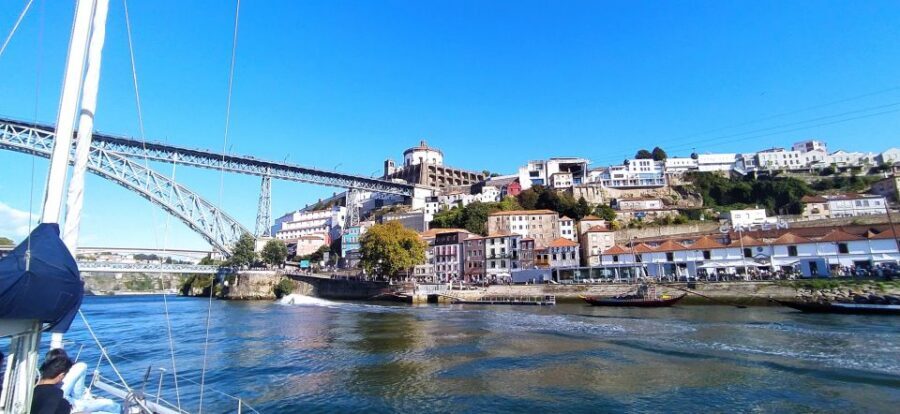 Porto Douro river boat tour or Amazing Sunset - Practical tips for a smoother cruise