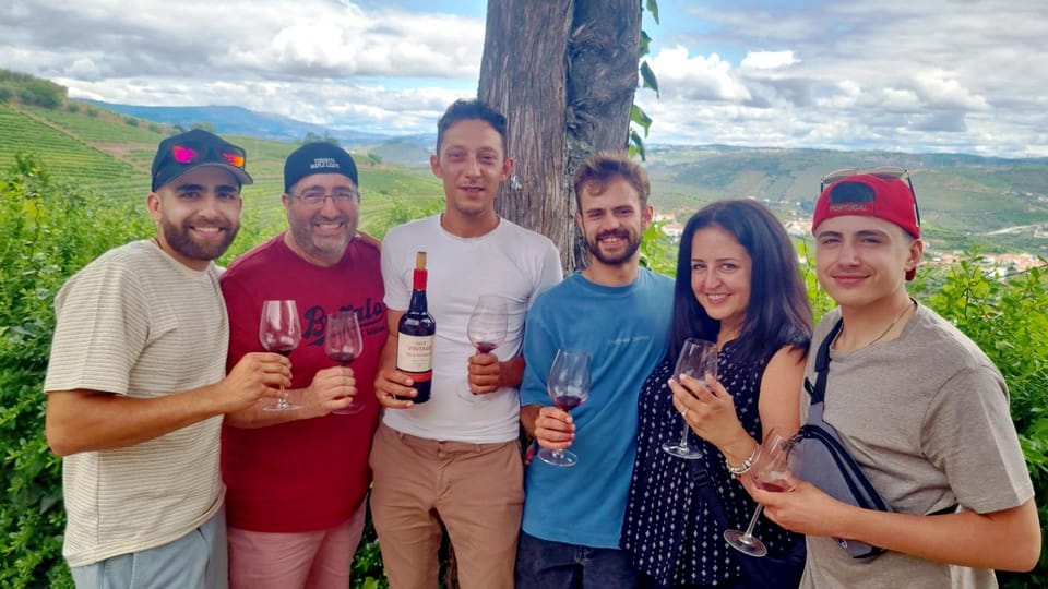 Porto: Douro Valley Vineyards Tour with Lunch & River Cruise - Sabrosa lunch at the vineyard: where the day turns social
