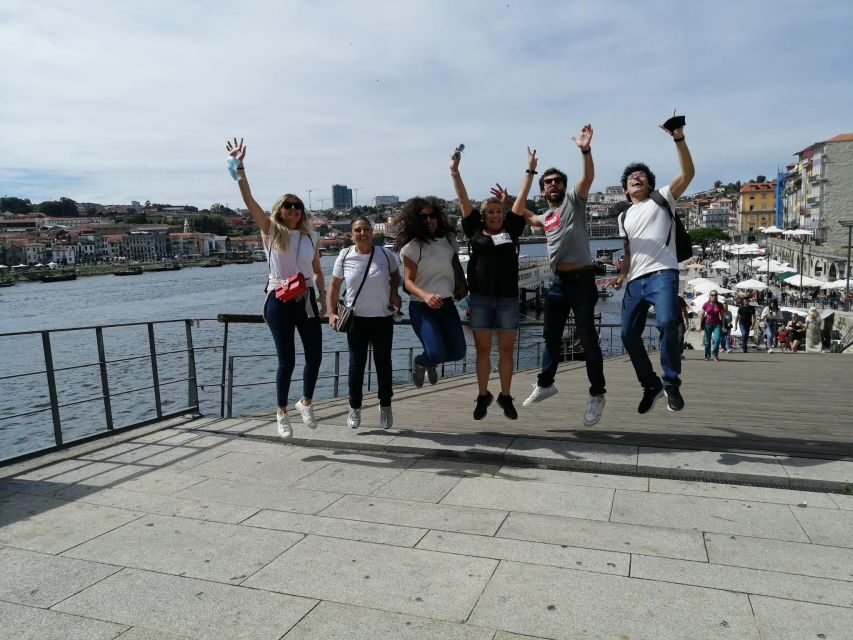 PORTO: Escape IN City - Closed at 7 Keys - Photos and videos saved to your phone: the best kind of souvenir