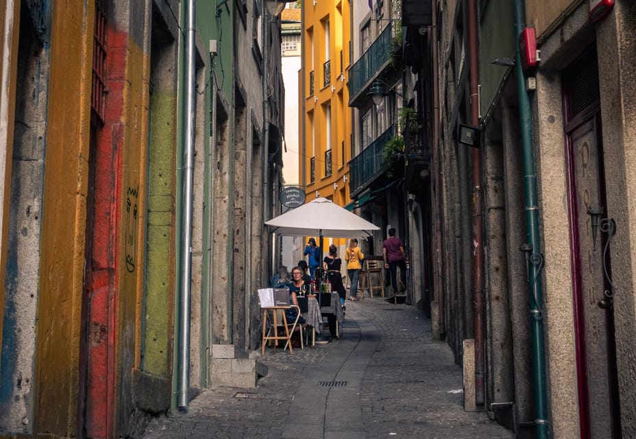 Porto: Flexible Walking Tour in Medieval Area - Who this tour suits best