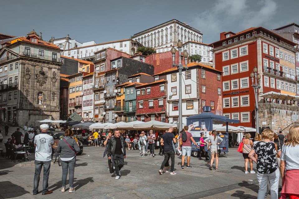 Porto: Flexible Walking Tour in Medieval Area - Climb Mercadores Street to Pena Ventosa Square