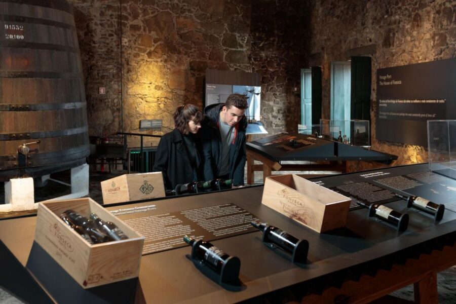 Porto: Fonseca Cellar Tour & WOW Museum Pack - The tasting at the end: Bin 27 Port vs grape juice