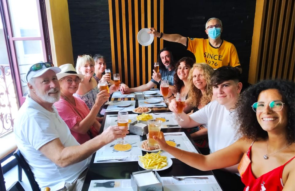 Porto: Food Tour with Tastings - Stop 4: beer pairing and a change of pace from wine