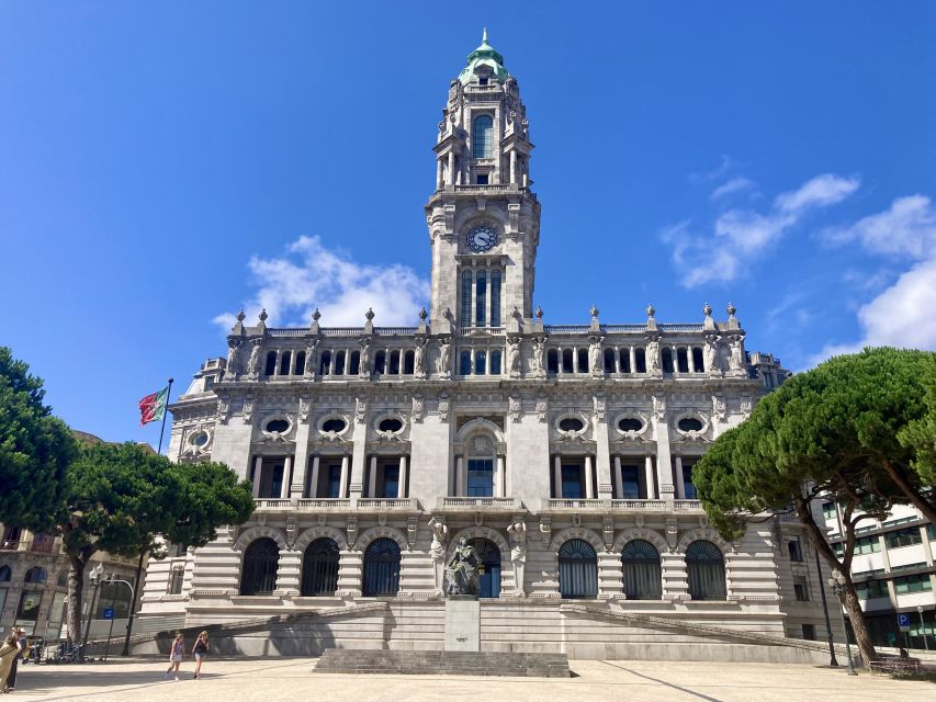 Porto food, wine and culture walking tour - max 8 pax - Mercado do Bolhão: your first taste of Porto with Port wine and tapas