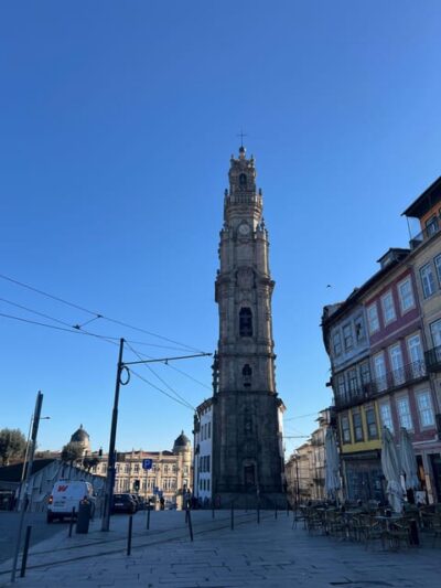 Porto: Guided City Highlights Walking Tour - Starting at Câmara Municipal do Porto: find the guide fast