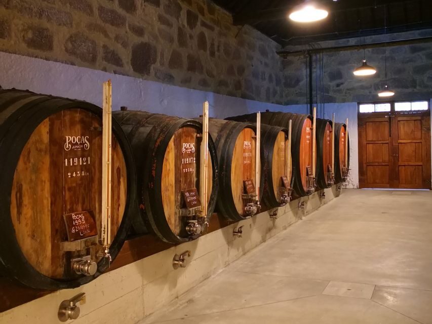 Porto: Guided Tour and Tasting of 3 Port Wines at Poças - Buying bottles at the end: turning tasting into a takeaway