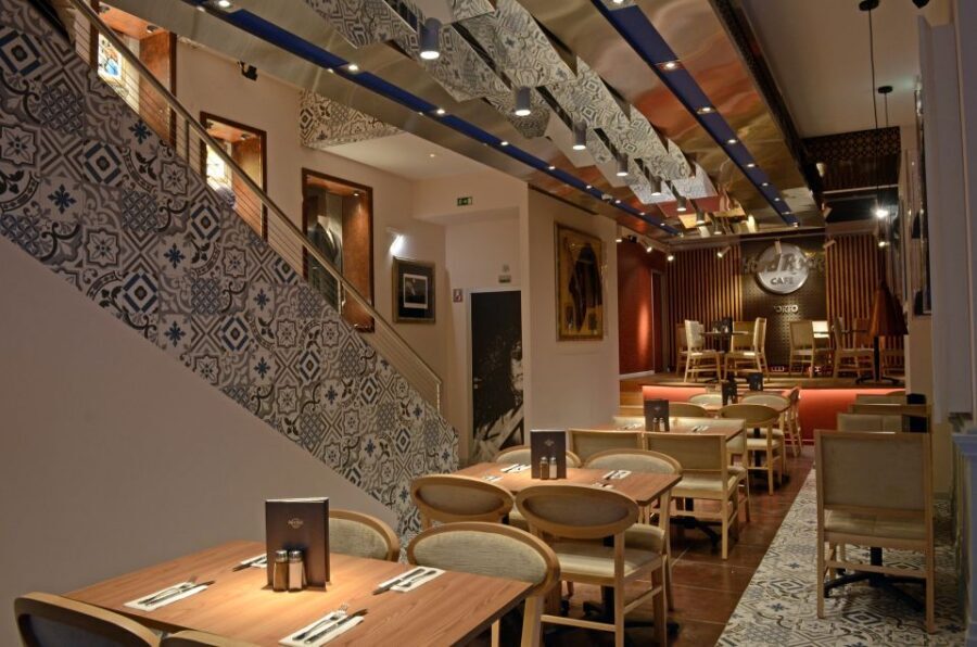 Porto: Hard Rock Cafe Skip-the-Line with Set Menu - Price and value: $52 per person and what you get for it