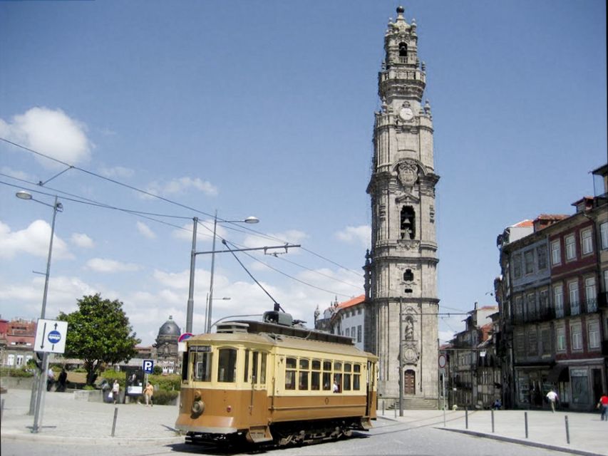 Porto: Historic e-Bike Tour with a guide - Who this Porto e-bike tour suits best