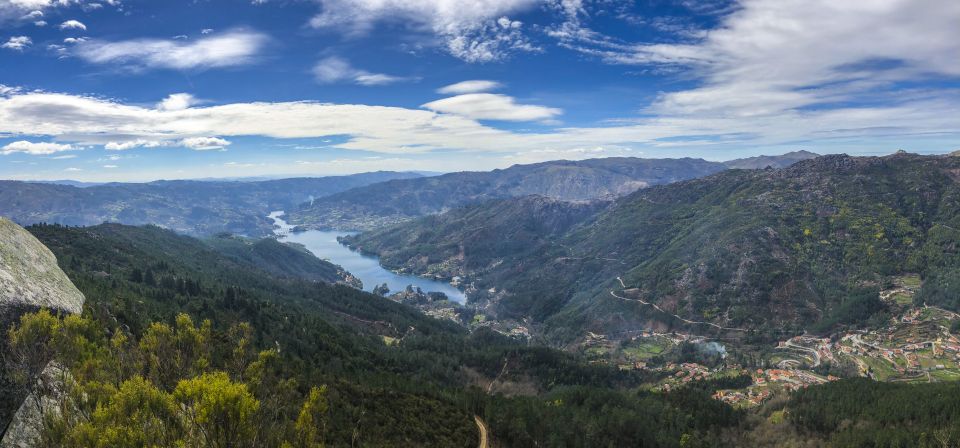 Porto: Peneda-Gerês National Park Tour with Kayaking & Lunch - The Vintage Land Rover Ride: Fun, Scenic, and Not Built for Comfort