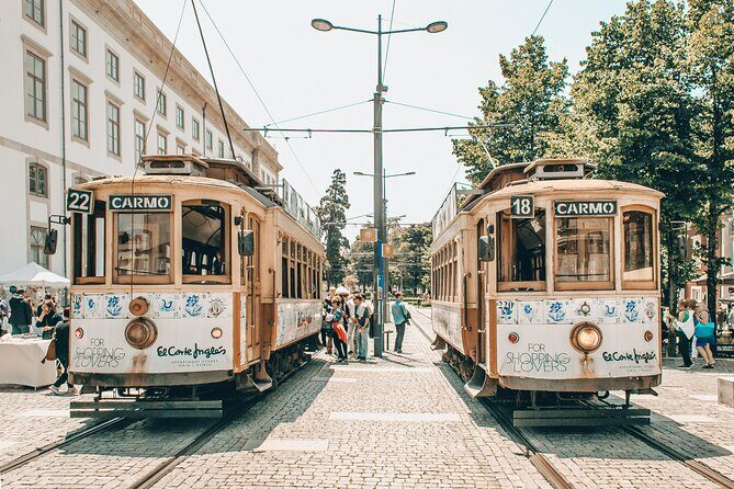 Porto Photo Shoot - Where You Meet at Terreira da Sé (And How It Keeps Life Easy)