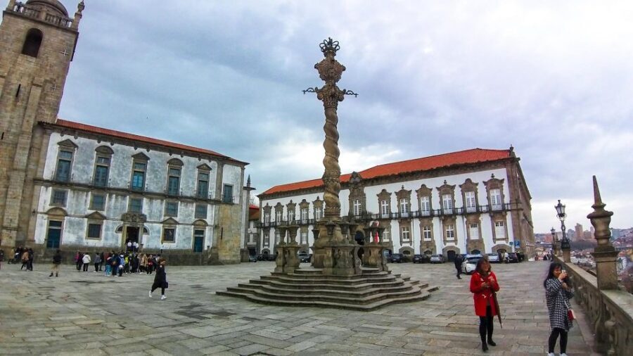 Porto private morning Tour, see the most iconic attractions - Dom Luís I and the Bridge Circuit: Porto’s Best Photo Route