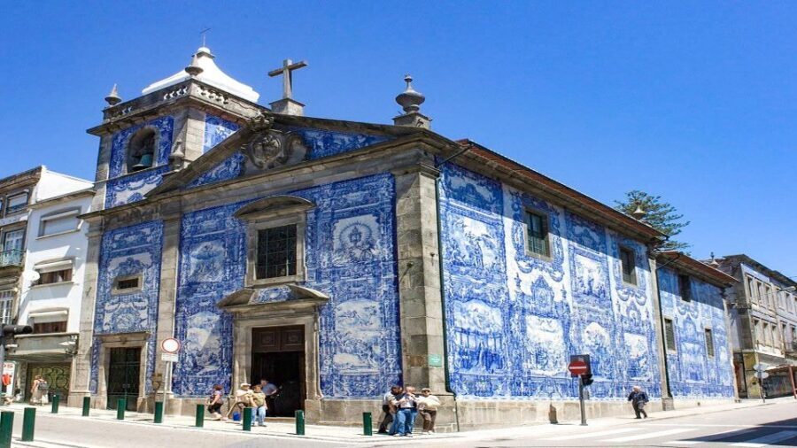 Porto private morning Tour, see the most iconic attractions - Liberdade Square to São Bento: Porto’s Look, Sound, and Tile Art