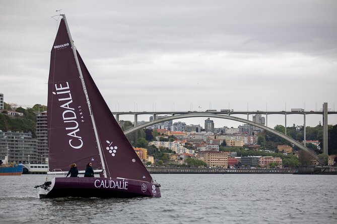 Porto: Private Sailing Experience in Douro River - Stop 4: Praca da Ribeira and riverside photo moments