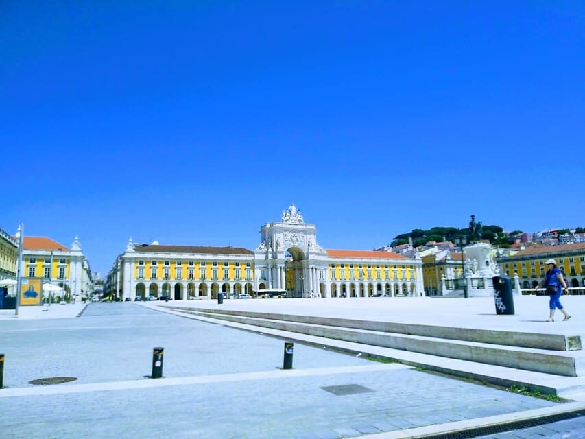 Porto Private Tour 2H - Port wine cellars: what you get and what you’ll pay extra