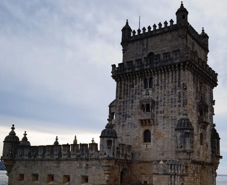 Porto Private Tour 2H - Pastel de nata: the sweet stop that keeps momentum
