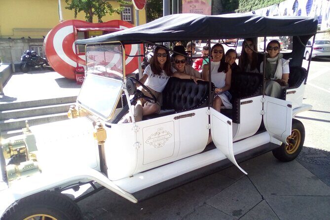 Porto : Private Tour of the Historic City in a Classic Ford T - Praça da Batalha: legends and history where you pause
