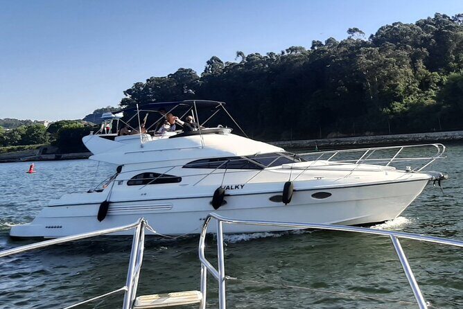 Porto: Private Tour on a Luxury Yacht on the Douro River - Luxury yacht on the Douro: the value isn’t just the boat