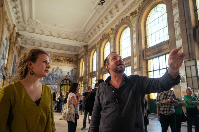 Porto PRIVATE TOUR With Locals: Highlights & Hidden Gems - Meeting Point and 3-Hour Timing: How It Fits Your Day