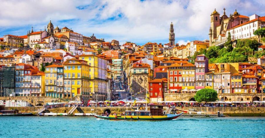 Porto Ribeira and highlights Private Walking Tour - Start near Sé: getting your bearings fast in the oldest core
