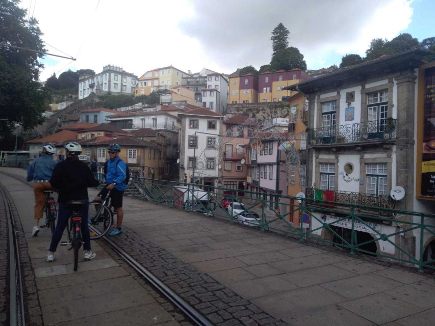 Porto: Riverside Panoramic E-Bike Tour - Ribeira Square: The Porto Riverfront Starter Shot