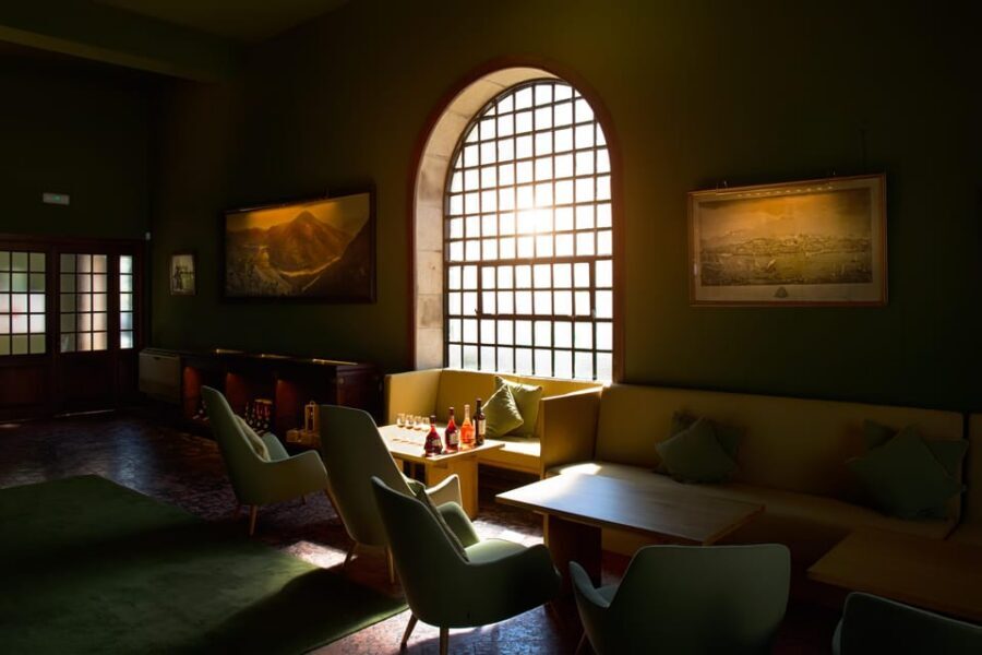 Porto: Royal Oporto Tour na Real Companhia Velha - Key things that make this Port tour worth your time