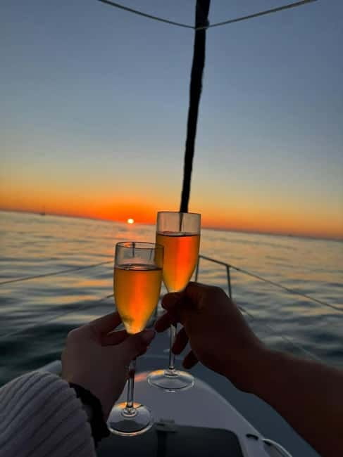 Porto: Sunset Sailboat Tour with Welcome Drink - A Douro Sunset Sail Turns Porto Into a Moving View