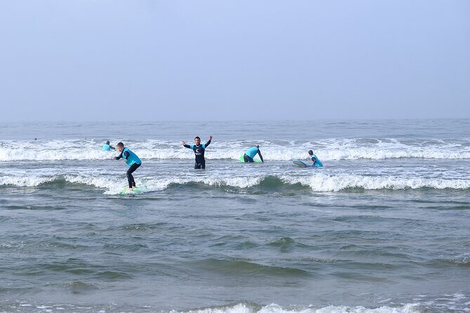 Porto Surf Lessons with transportation - The 2h30m game plan: safety, paddling, then catching waves