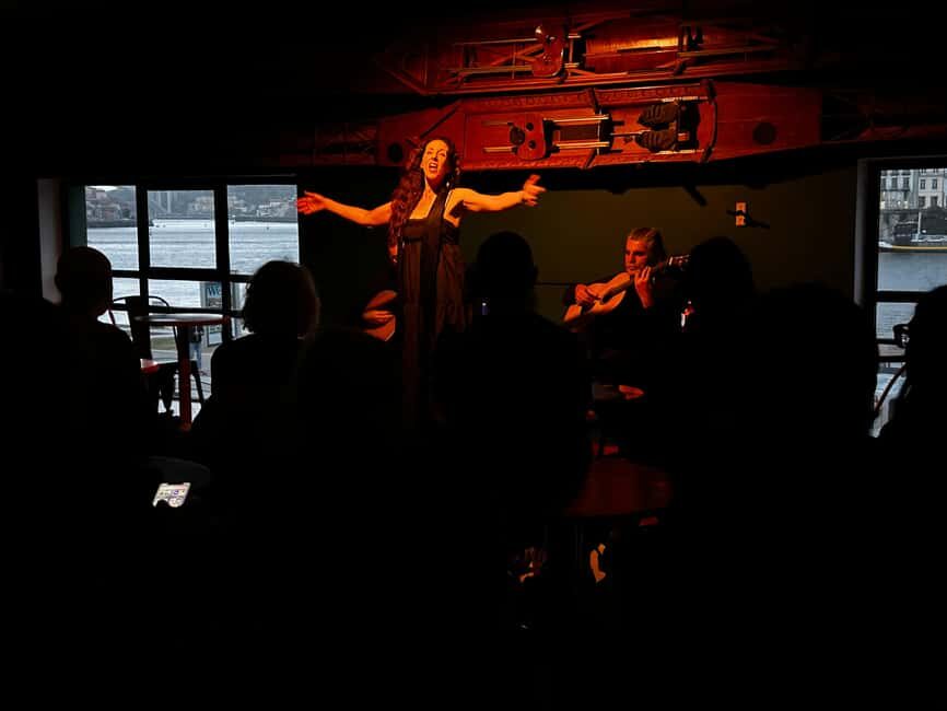 Porto: The Authentic Fado Concert with Port Wine - Inside the show: what you’ll experience in the 1-hour Fado concert