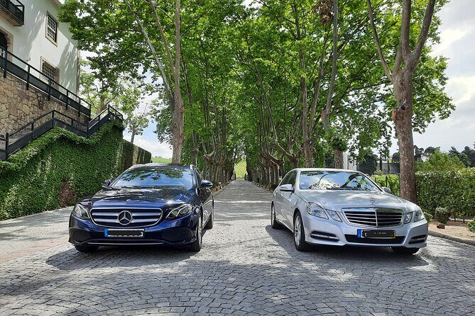 Porto to/from Douro Valley (1-8 pax) Private Transfer in Mercedes - How the pickup works in Porto (airport and city)