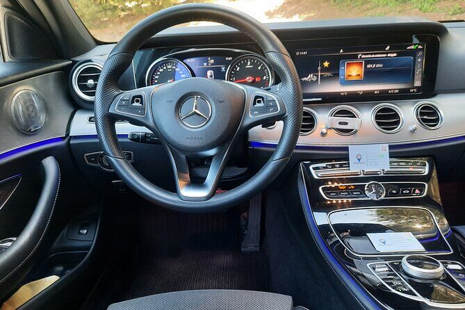 Porto to/from Douro Valley (1-8 pax) Private Transfer in Mercedes - Mercedes E-Class vs Vito: the comfort you actually notice