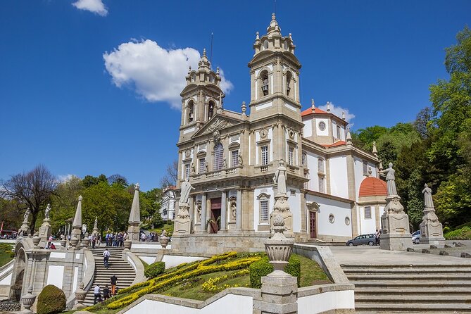 Porto to Santiago Compostela with Braga-Guimarães-Barcelos-Viana - Turning a transfer into a slow-travel road trip