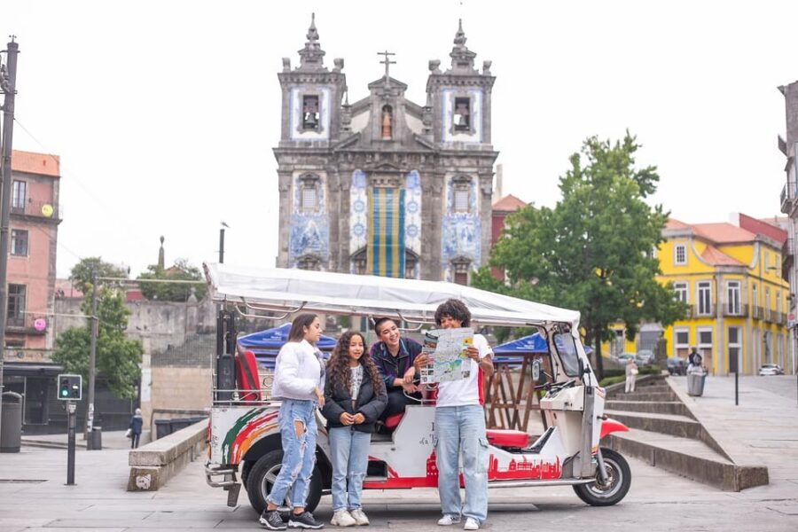 Porto Tour: A tour, a thousand stories in Tuk Tuk - 3h - FAQ
