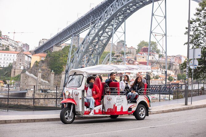 Porto: Tuk tuk vip guided tour - 1.30h - FAQ