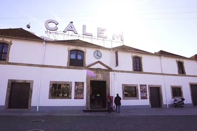 Porto: Visit and Wine Tasting at Taylor's Port Cellar - Taylor’s Port Cellars in Vila Nova de Gaia: the Setting You Can See