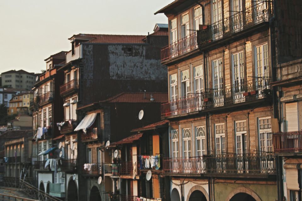 Porto Walking Tour of the city centre in small-groups - Clérigos Church: How Porto Uses Landmarks as a Story Tool