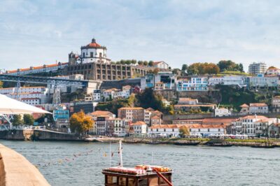 Porto Walking Tour of the city centre in small-groups - Meeting at the Portuguese Centre of Photography: A Simple First Win