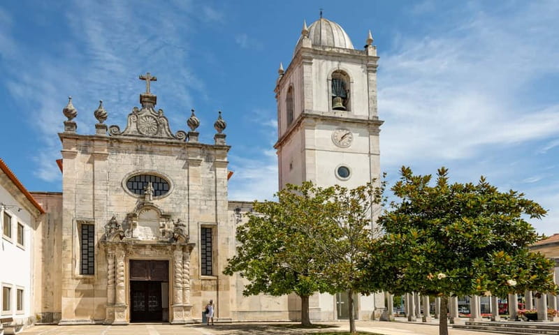 Porto:Aveiro, Cruise, Costa Nova & Capelha da Pedra Full Day - Free time in Aveiro: how to eat without losing the schedule