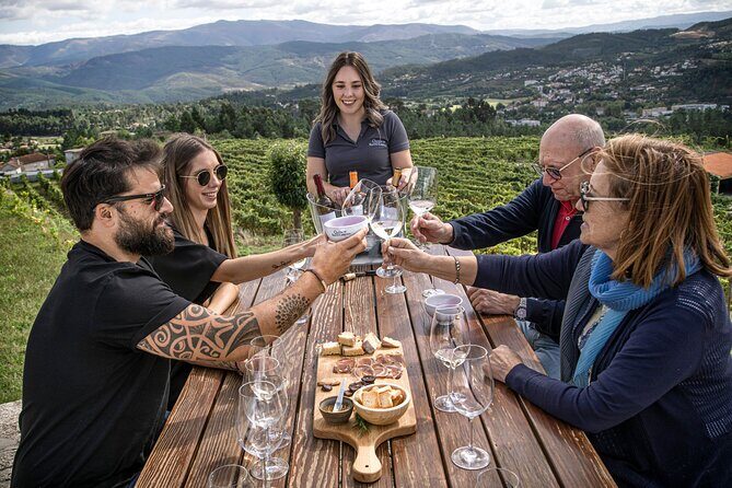 Premium Tasting | Quinta de Santa Cristina Vinho Verde - Key highlights worth marking on your map